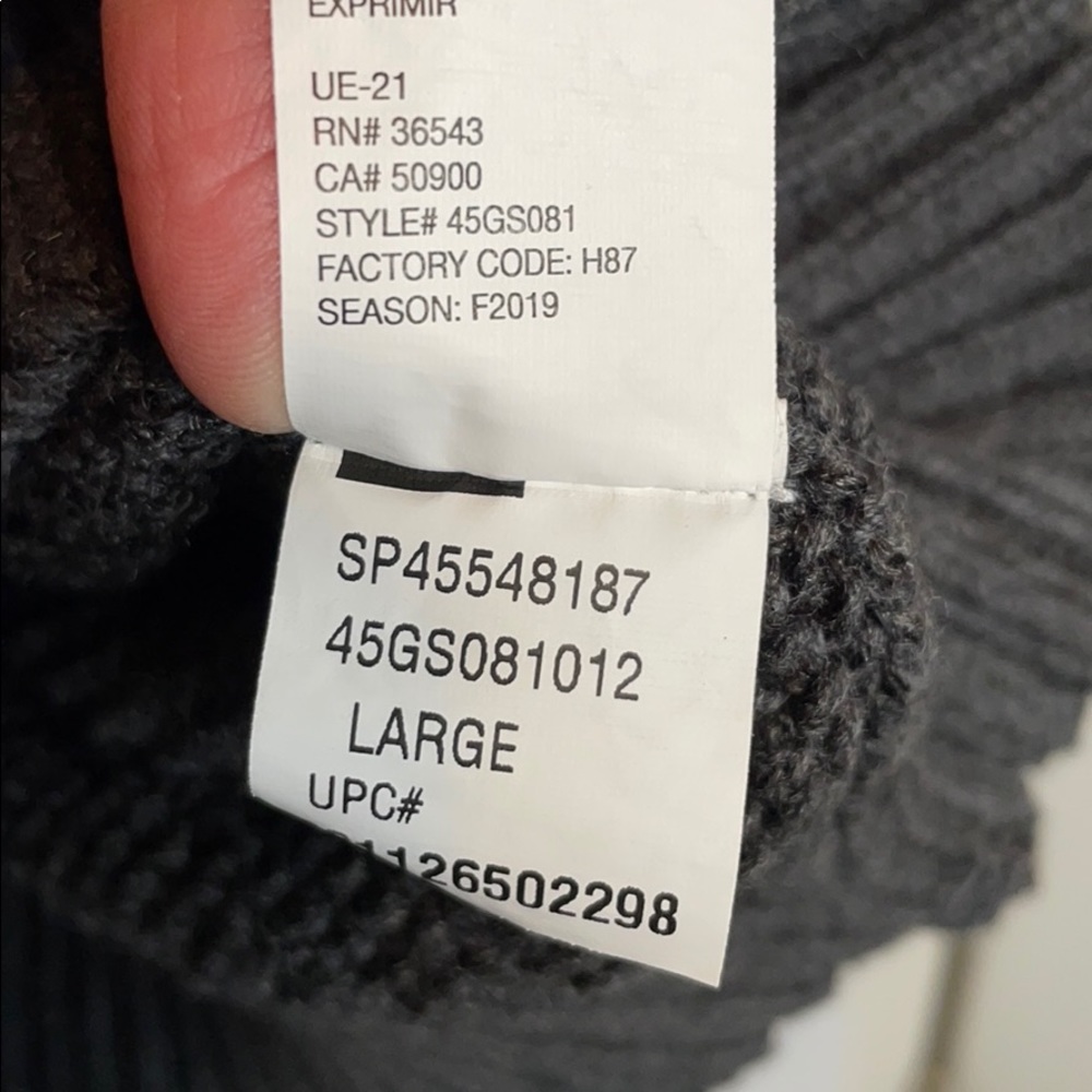 Cozy Cotton Winter 1/4 Zip Sweater (L) - Picture 8 of 9